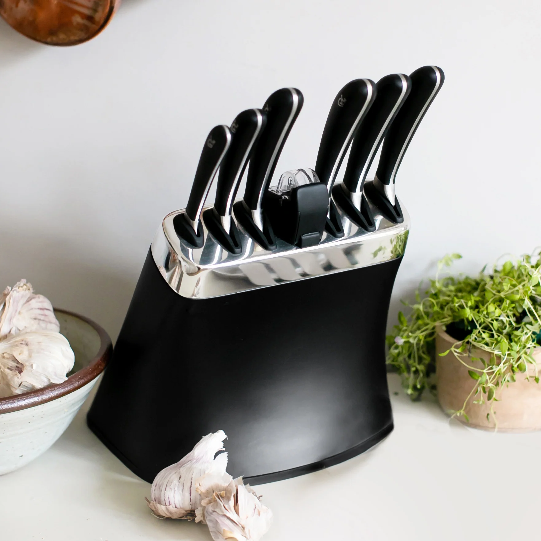Signature Knife Block with Sharpener - Image 2