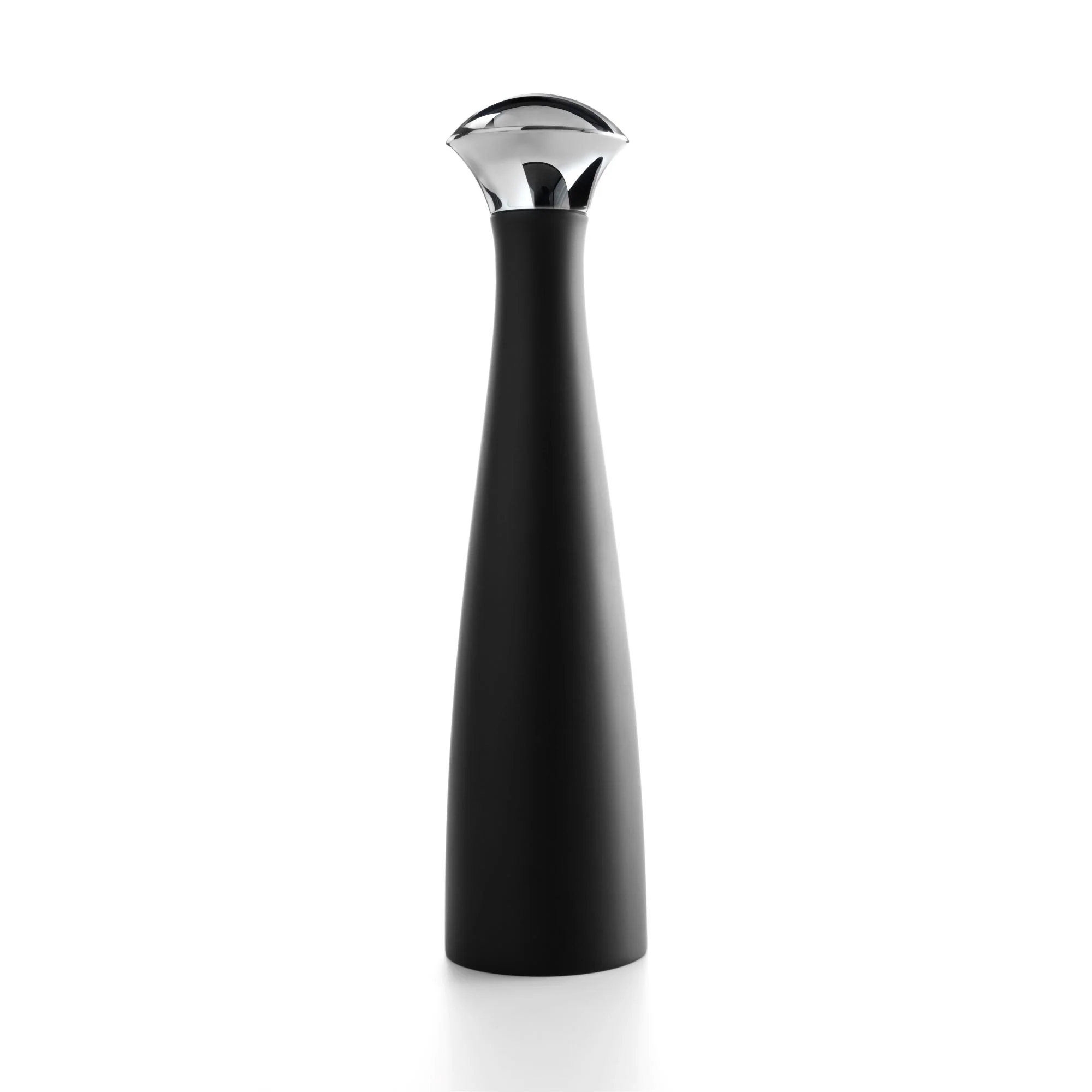 Signature Large Black Pepper Mill with Medium Signature Mills and Tray Set - Image 3